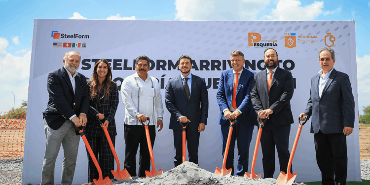 Arranca Gobernador obras de construcción de planta Steelform en Pesquería