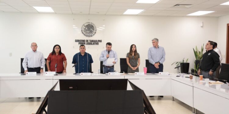 Crean comisión legislativa por denuncia del caso Carmona-CDV