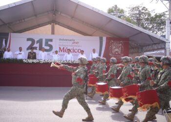 Encabeza Américo desfile cívico-militar: Tamaulipas celebra las Fiestas Patrias en paz