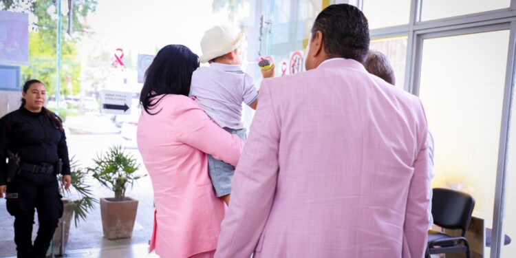 Formaliza DIF Tamaulipas adopción y brinda nuevo hogar a un niño