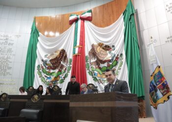 Ordena Congreso reabrir cuentas de Cabeza de Vaca