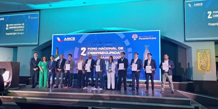 Presente Guardia Estatal Cibernética en Segundo Foro Nacional de Ciberseguridad AMCS 2025