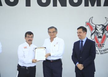 Américo Villarreal recibe ampliación de certificación TIF para el rastro de la UAT