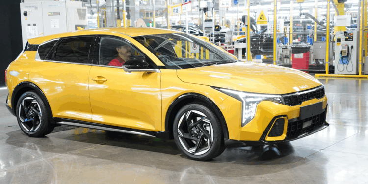 Crecen 8% exportaciones de vehículos ligeros en Nuevo León, en 2025