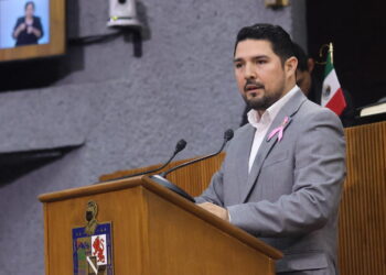 Propone Fernando Aguirre reforma integral para garantizar alimentación saludable desde la escuela