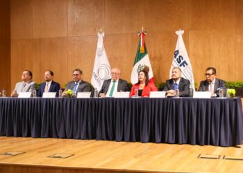 Fortalece la UAT manejo eficiente y transparente de los recursos