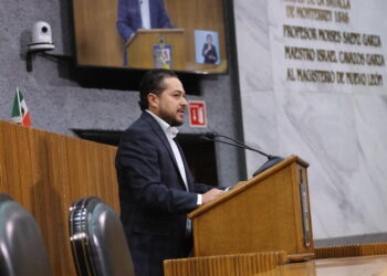 Aprueba Congreso glosa de cuarto informe de gobierno