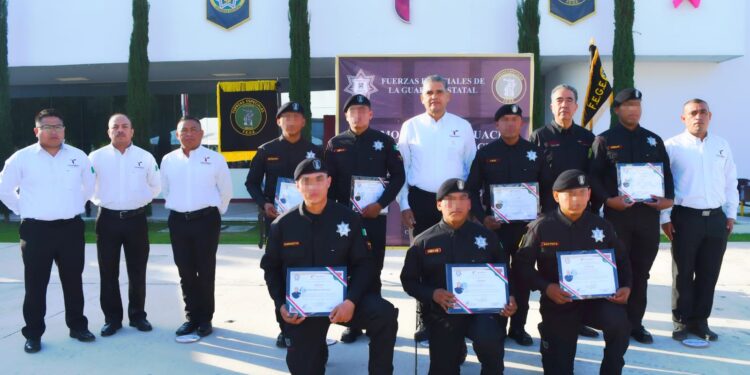 Recibe SSPT a nuevos elementos que concluyeron el décimo escalón del Curso de Fuerza Especiales de la Guardia Estatal