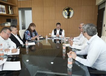 Evalúa rector avances institucionales de la UAT