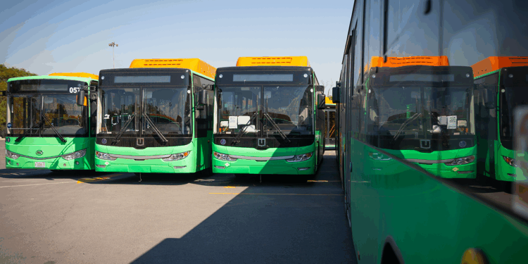 Nuevo León acelera hacia el primer lugar en movilidad con la entrega de 60 nuevas unidades de transporte