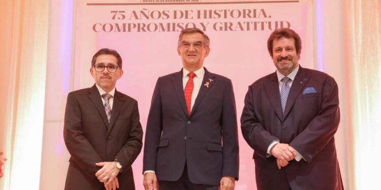 Ratifica gobernador su compromiso con la libertad de expresión