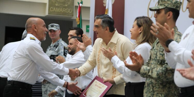 Reconoce gobernador al equipo de Protección Civil y a Servicios Aéreos de Tamaulipas