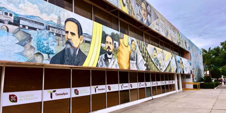 Descartan desalojo de estudiantes por nuevo CBTis; proyecto sigue en análisis