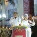 Encabezan Américo y María desfile navideño y el tradicional encendido del pino