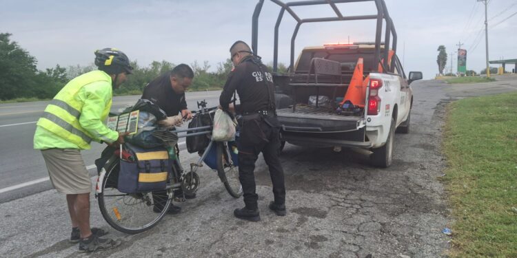 Ciclistas constatan seguridad y presencia policial en carreteras de Tamaulipas