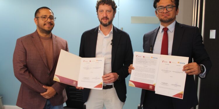 Firma de convenio entre la SEDENER y Solarig permitirá avanzar en proyecto fotovoltaico en Altamira