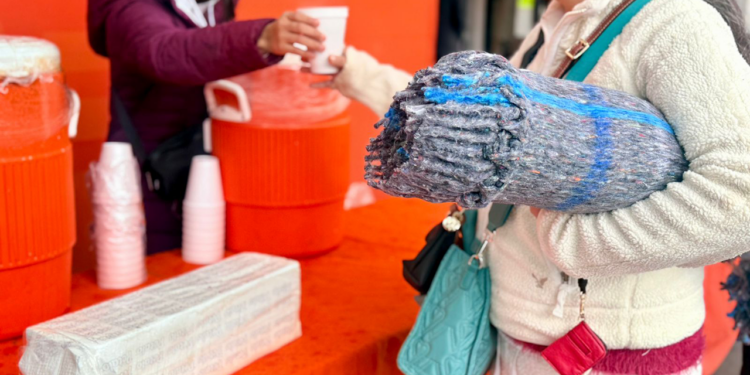 Implementa Secretaría de Igualdad e Inclusión Operativo Invernal en el Centro de Monterrey