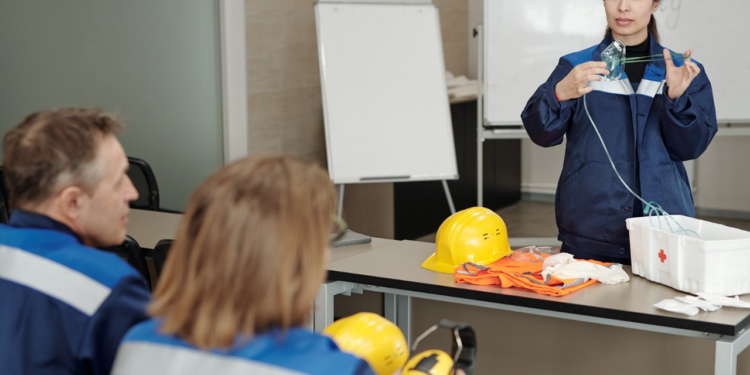Presenta Secretaría del Trabajo oferta de capacitación para trabajadores y empresas