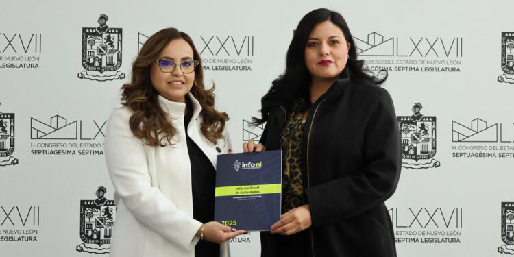 Recibe Itzel Castillo informe de instituto de transparencia