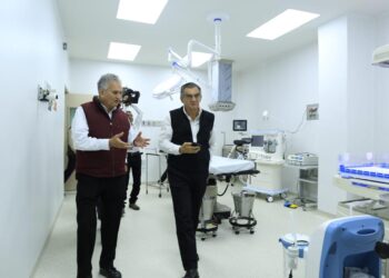 Supervisa Américo Villarreal avance y equipamiento del nuevo Hospital General de Ciudad Madero