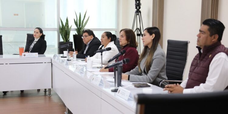Valida permanente 19 aspirantes a fiscal anticorrupción; pleno elegirá a cuatro