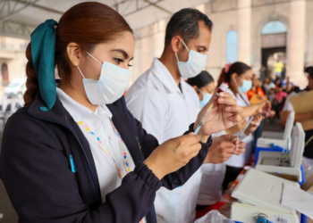 Aplican más de 9 mil dosis en Macrobrigada contra el sarampión