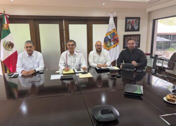 Coordina el gobernador acciones para mantener el orden en el estado