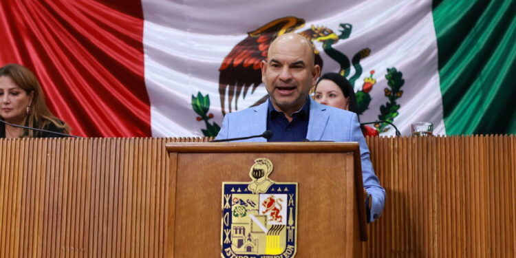 Propone José Luis Santos inspecciones obligatorias del transporte público