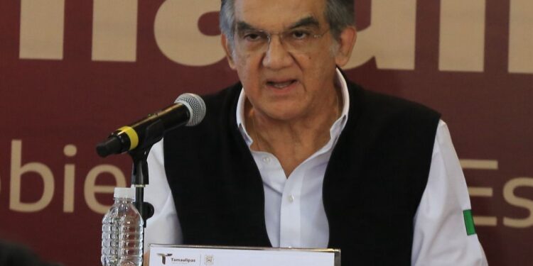 Llama Américo Villarreal a reforzar vacunación contra el sarampión
