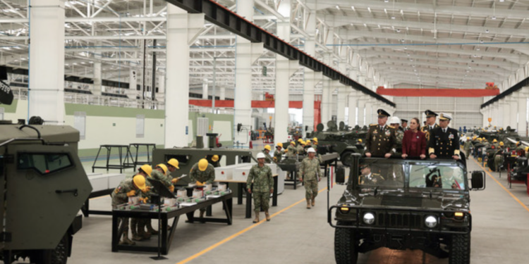 “Nuestras Fuerzas Armadas son garantía de que México decidirá su destino con independencia”: Presidenta en 113 Aniversario del Ejército