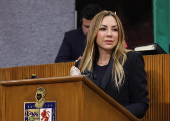 Exhorta Perla Villarreal a transparentar recursos transferidos desde la REA