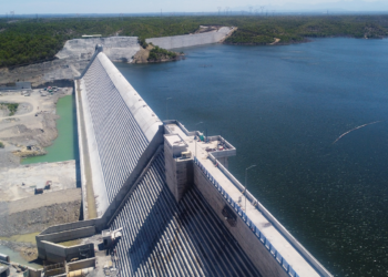 Presa León recibe reconocimiento internacional por su innovación en infraestructura hídrica