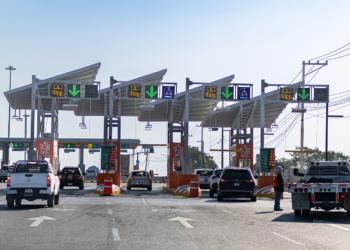 Reabre Gobierno de NL Autopista al Aeropuerto de forma gratuita