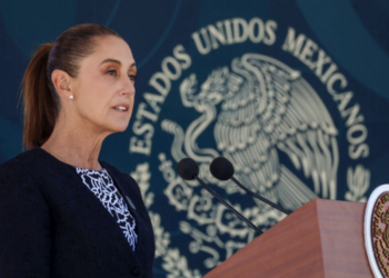Reafirmamos el compromiso de servir al pueblo y proteger la soberanía nacional: Presidenta en 111 Aniversario de la Fuerza Aérea Mexicana