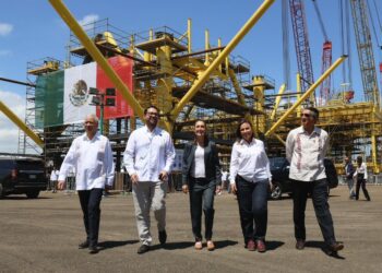 Acompaña Américo Villarreal a Claudia Sheinbaum en conmemoración de la Expropiación Petrolera