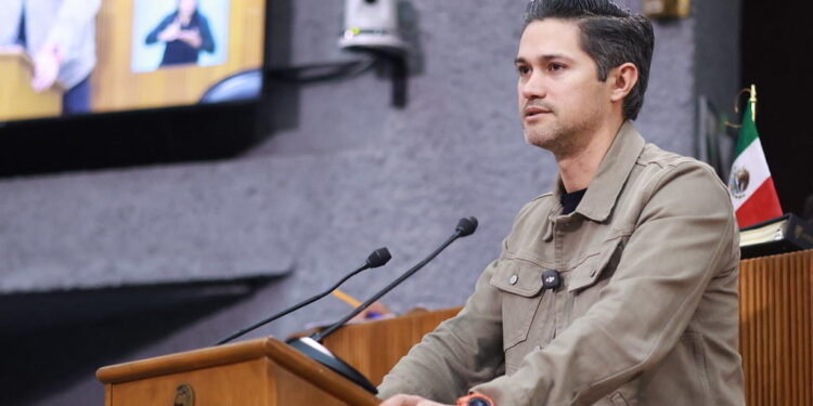 Propone MC reforzar protocolos policiales y uso responsable de la fuerza en NL