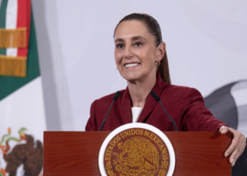 Contratación de más de 14 mil médicas y médicos especialistas este año es histórica; “fortalece los tres sistemas de salud”: Presidenta