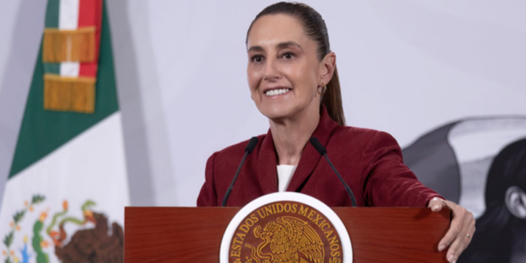 Contratación de más de 14 mil médicas y médicos especialistas este año es histórica; “fortalece los tres sistemas de salud”: Presidenta
