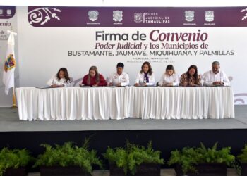 Firman IDPET y Poder Judicial  convenio con municipios del altiplano para ampliar servicios de defensoría pública