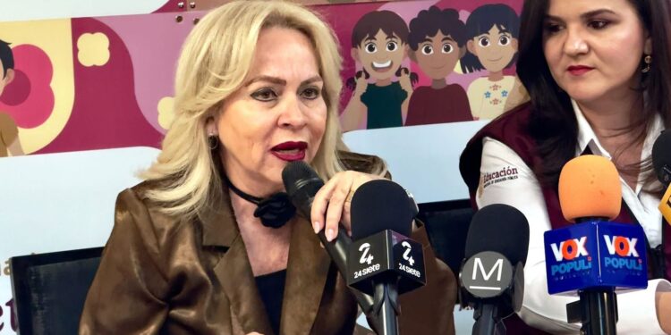Garantizan acceso universal a la Beca Rita Cetina con módulos de inscripción en escuelas de Tamaulipas