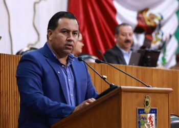Exhorta José Manuel Valdez garantizar becas educativas en zona rural