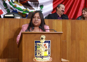 Piden explicar retrasos y recursos en obras de Santa Catarina