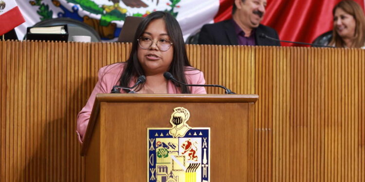 Piden explicar retrasos y recursos en obras de Santa Catarina