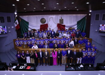 Rinde homenaje Congreso a auténticos tigres