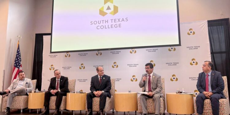 UAT y South Texas College impulsan encuentro binacional de educación
