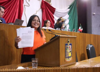 Diputada plantea revisar mochilas ante amenazas y castigar a padres por armas en escuelas