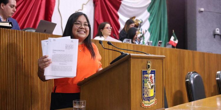 Diputada plantea revisar mochilas ante amenazas y castigar a padres por armas en escuelas