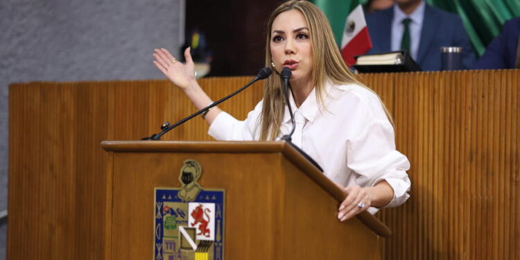 Exige diputada reparar daños por obras del Metro en avenida Madero