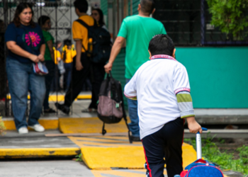 Regresan más de un millón de alumnos a clases en Nuevo León tras Semana Santa