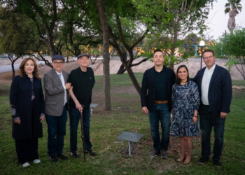 Rinden homenaje al poeta Francisco Hernández en Nuevo León